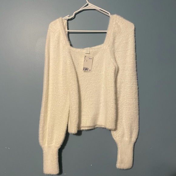H&M Furry Sweater - Picture 1 of 2